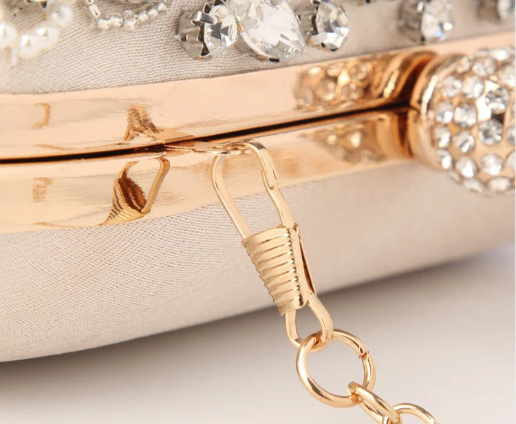 Luxury Pearl & Diamond Evening Purse!