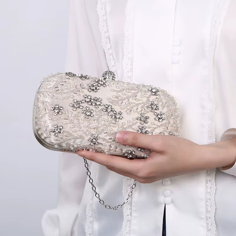 Crystal Pearl Clutch – Luxury Embroidery Evening Bag!