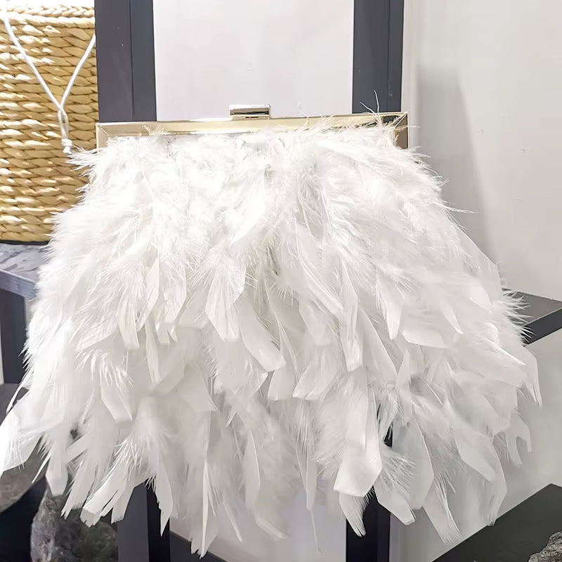 Feather Handbag – Luxurious Evening Clutch Bag for Women!